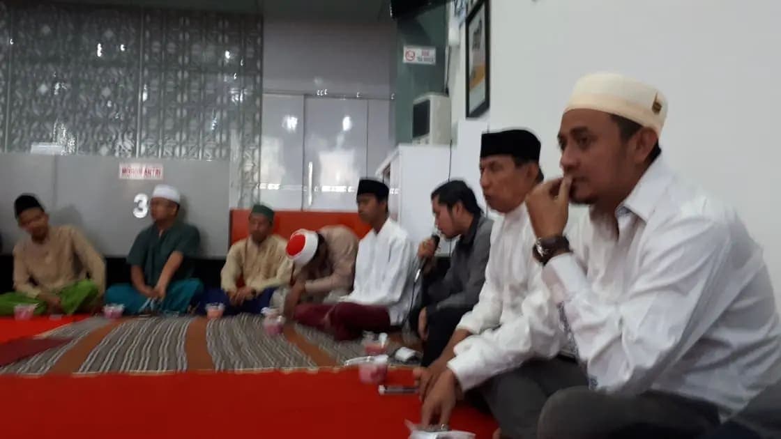 Manajemen BPR Elbaghraf Gelar Buka Bareng Anak Yatim